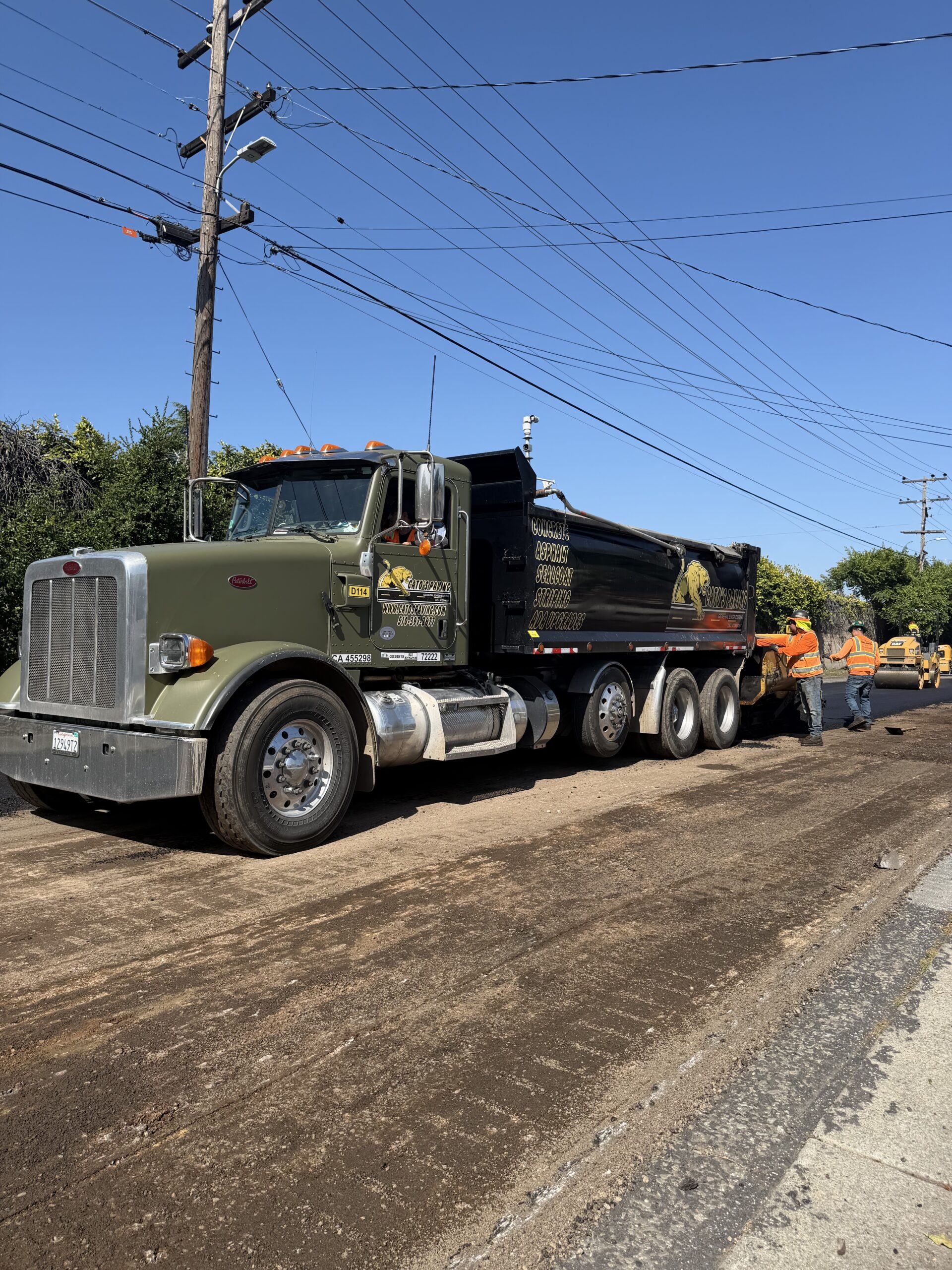 Asphalt paving contractor